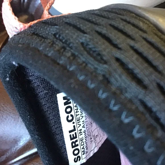 Sorel women kinetic impact sneakers Sz 9 - Picture 8 of 8